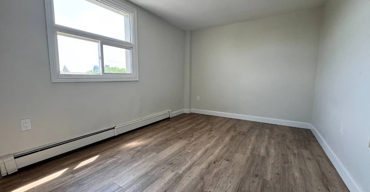 200 London Road, Sarnia, ON, N7T 7S9 - 3