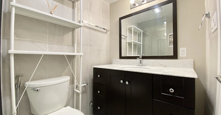 BSMT-1001 Cosburn Avenue, Toronto, ON, M4C 2W8 - 16