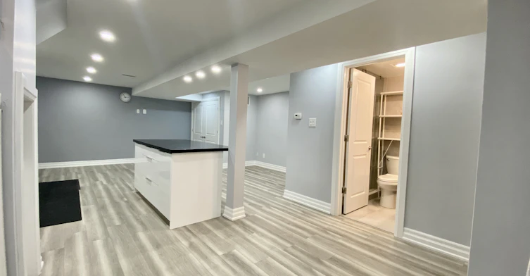 BSMT-1001 Cosburn Avenue, Toronto, ON, M4C 2W8 - 4