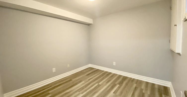 BSMT-1001 Cosburn Avenue, Toronto, ON, M4C 2W8 - 22