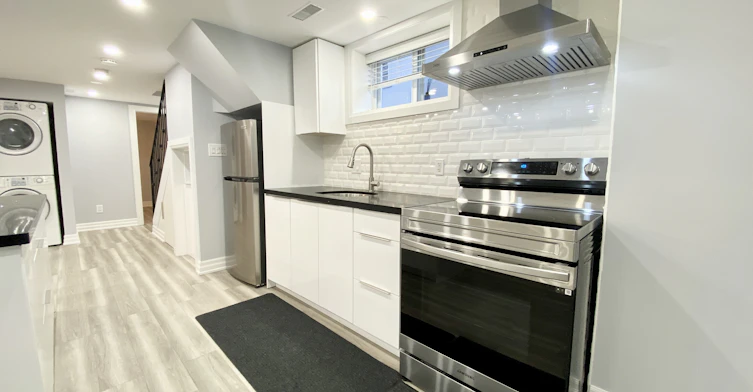 BSMT-1001 Cosburn Avenue, Toronto, ON, M4C 2W8 - 8