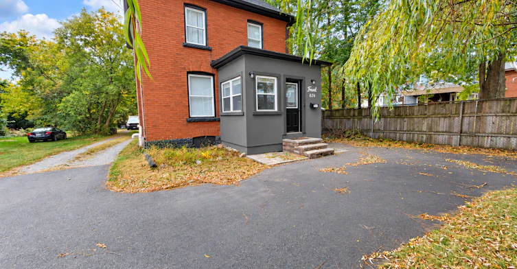 826 Beach Boulevard, Hamilton, ON, L8H 6Z4 - 35