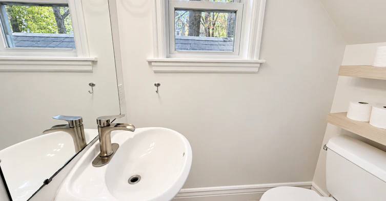 826 Beach Boulevard, Hamilton, ON, L8H 6Z4 - 5