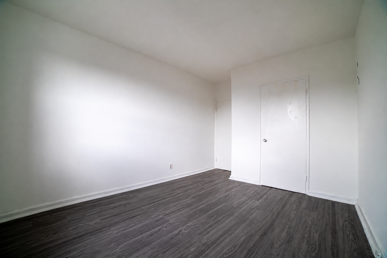 303-2519 Lakeshore Boulevard W, Toronto, ON, M8V 1E3 - 9