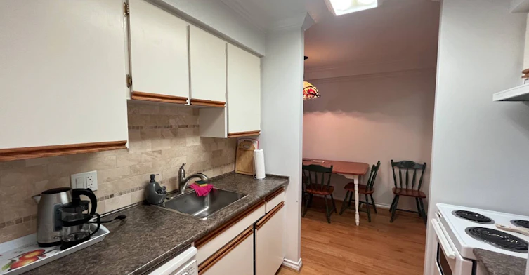 101-1825 W 8th Avenue, Vancouver, BC, V6J 1V9 - 10