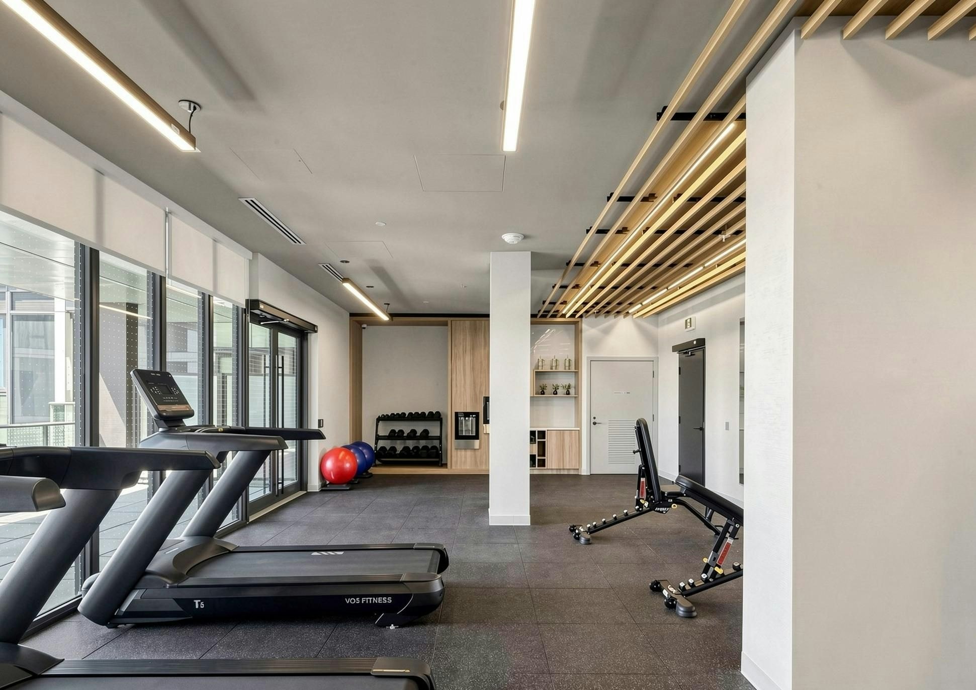 1007 The Queensway, Toronto, ON, M8Z 0H4 - 21