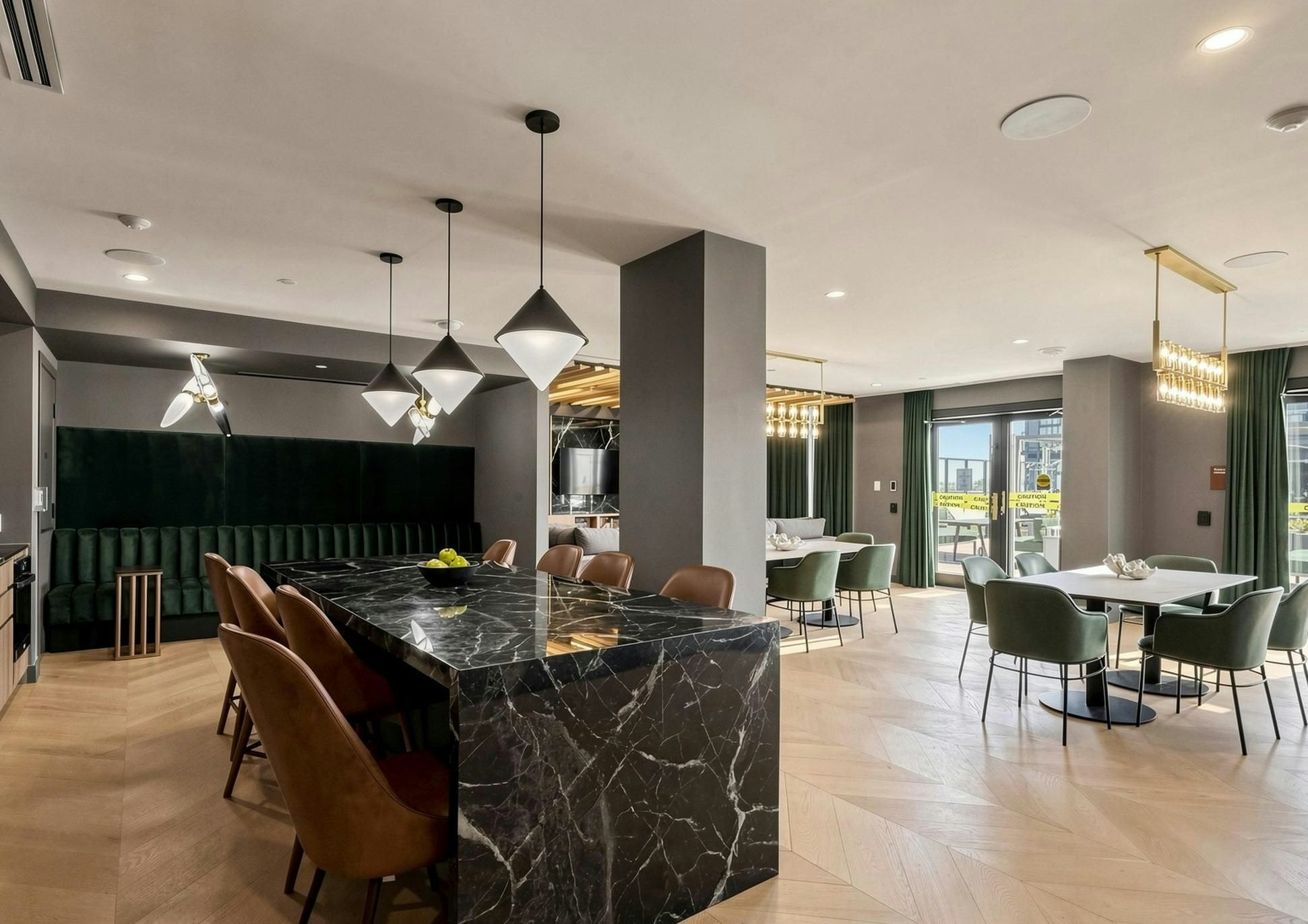 1007 The Queensway, Toronto, ON, M8Z 0H4 - 19