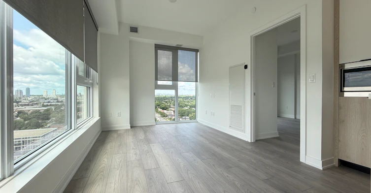 1007 The Queensway, Toronto, ON, M8Z 0H4 - 5