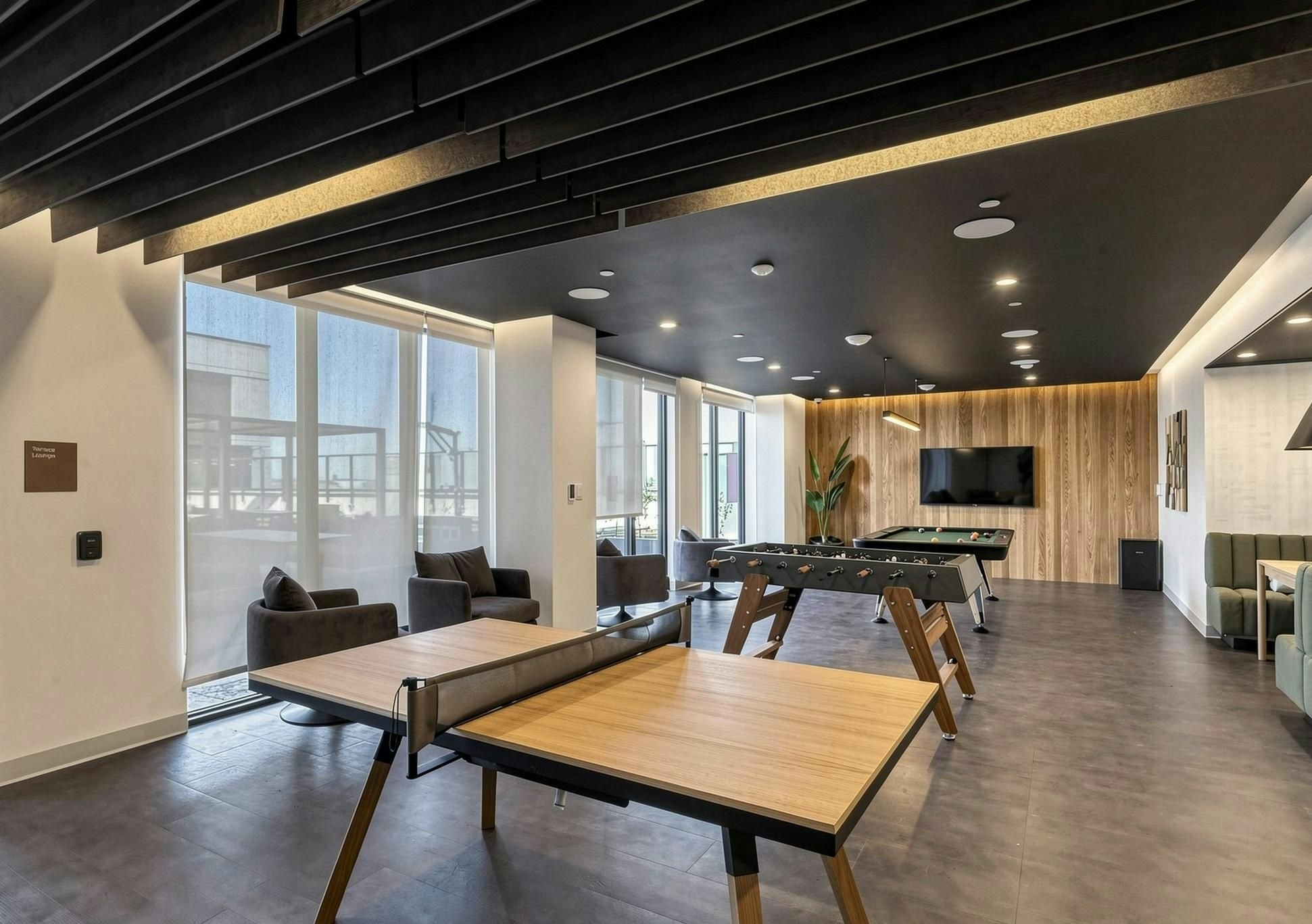 1007 The Queensway, Toronto, ON, M8Z 0H4 - 24