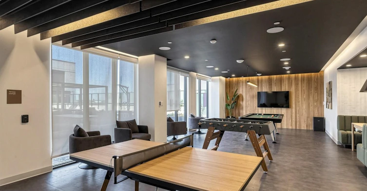 1007 The Queensway, Toronto, ON, M8Z 0H4 - 24