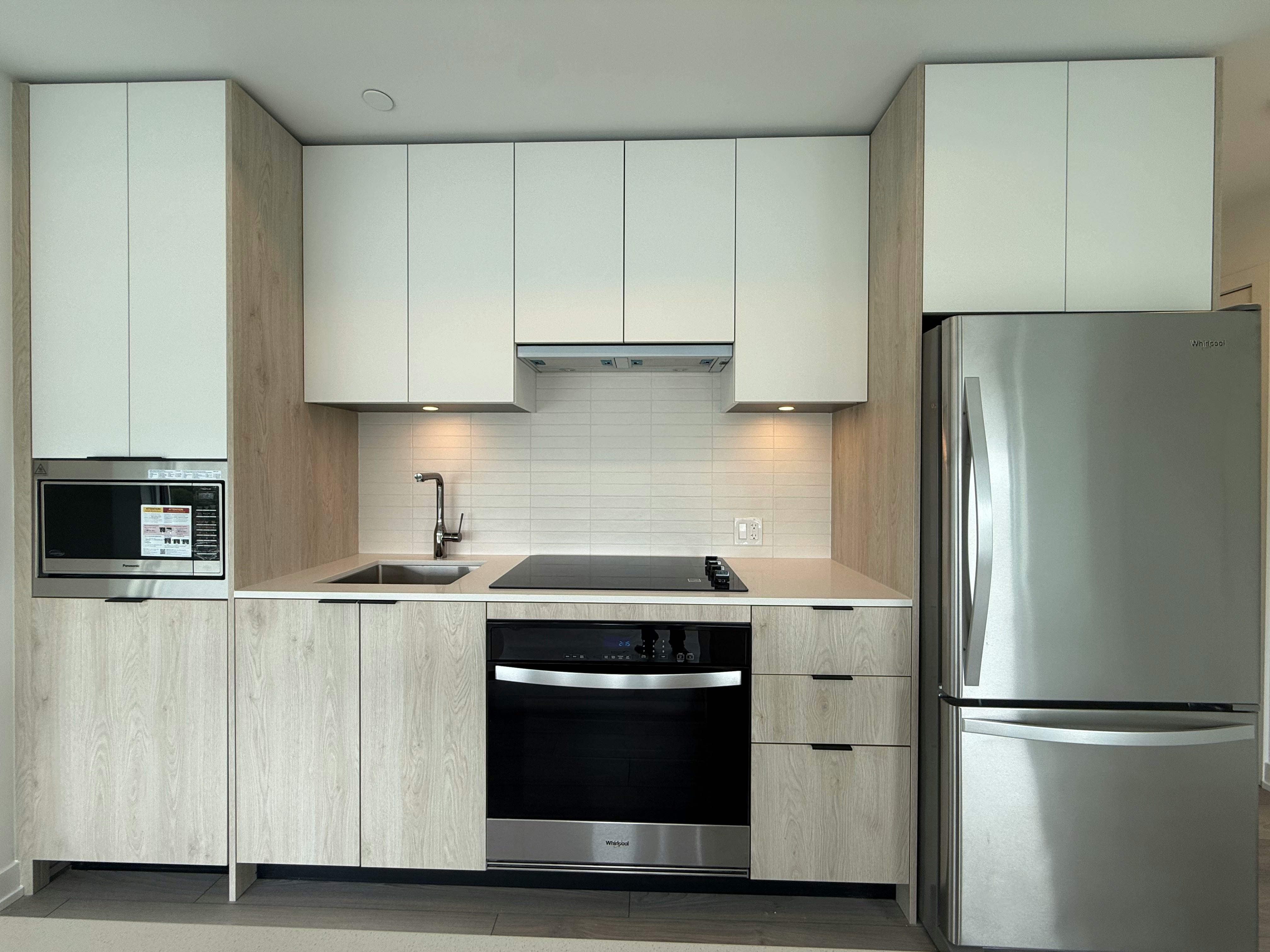 1007 The Queensway, Toronto, ON, M8Z 0H4
