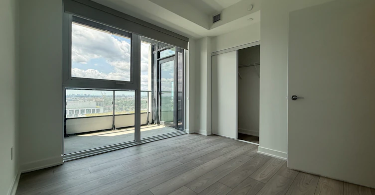 1007 The Queensway, Toronto, ON, M8Z 0H4 - 9