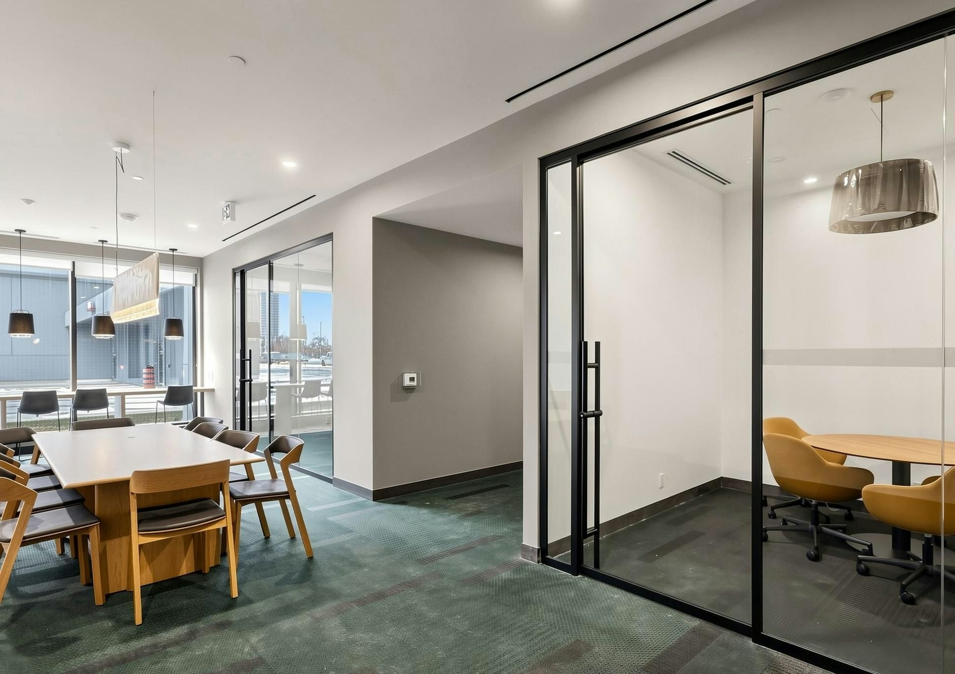 1007 The Queensway, Toronto, ON, M8Z 0H4 - 25