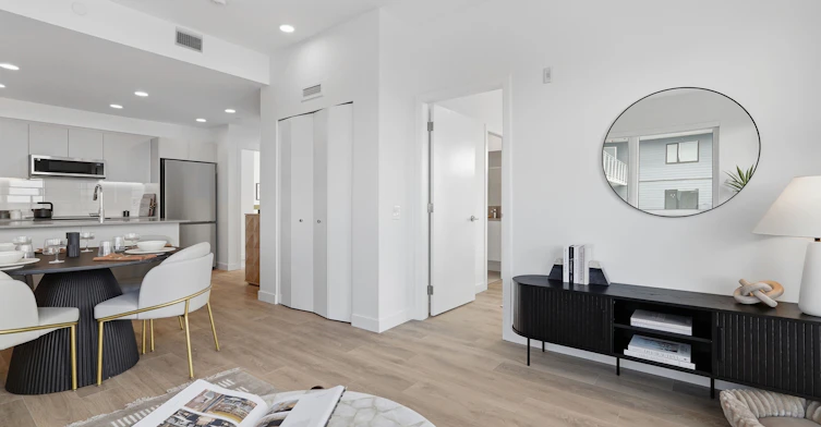 275 East 2nd Avenue, North Vancouver, BC, V7L 1C4 - 32