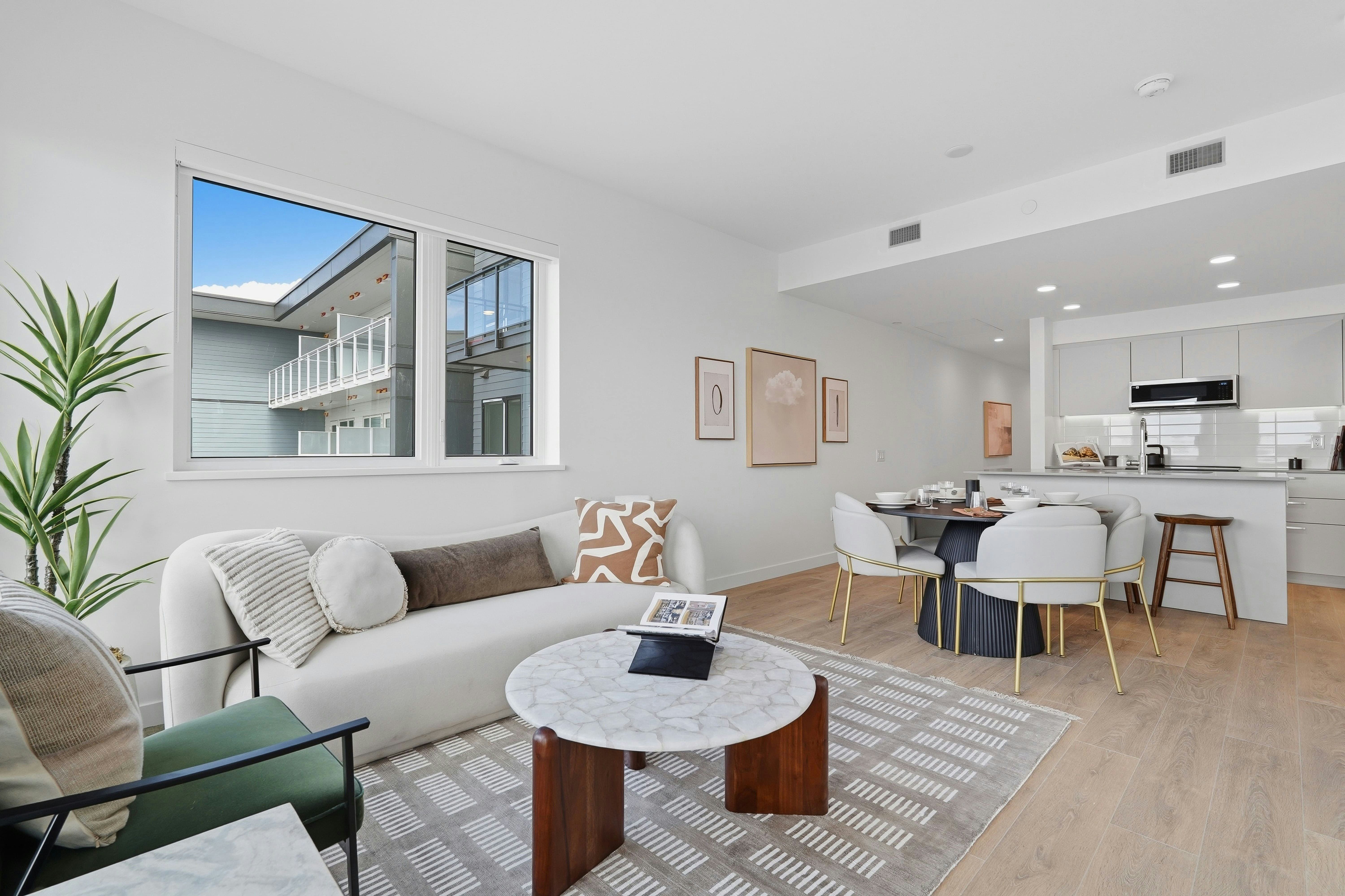 275 East 2nd Avenue, North Vancouver, BC, V7L 1C4 - 31