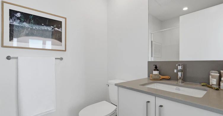 275 East 2nd Avenue, North Vancouver, BC, V7L 1C4 - 16