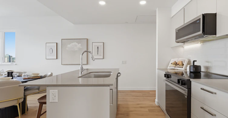 275 East 2nd Avenue, North Vancouver, BC, V7L 1C4 - 23