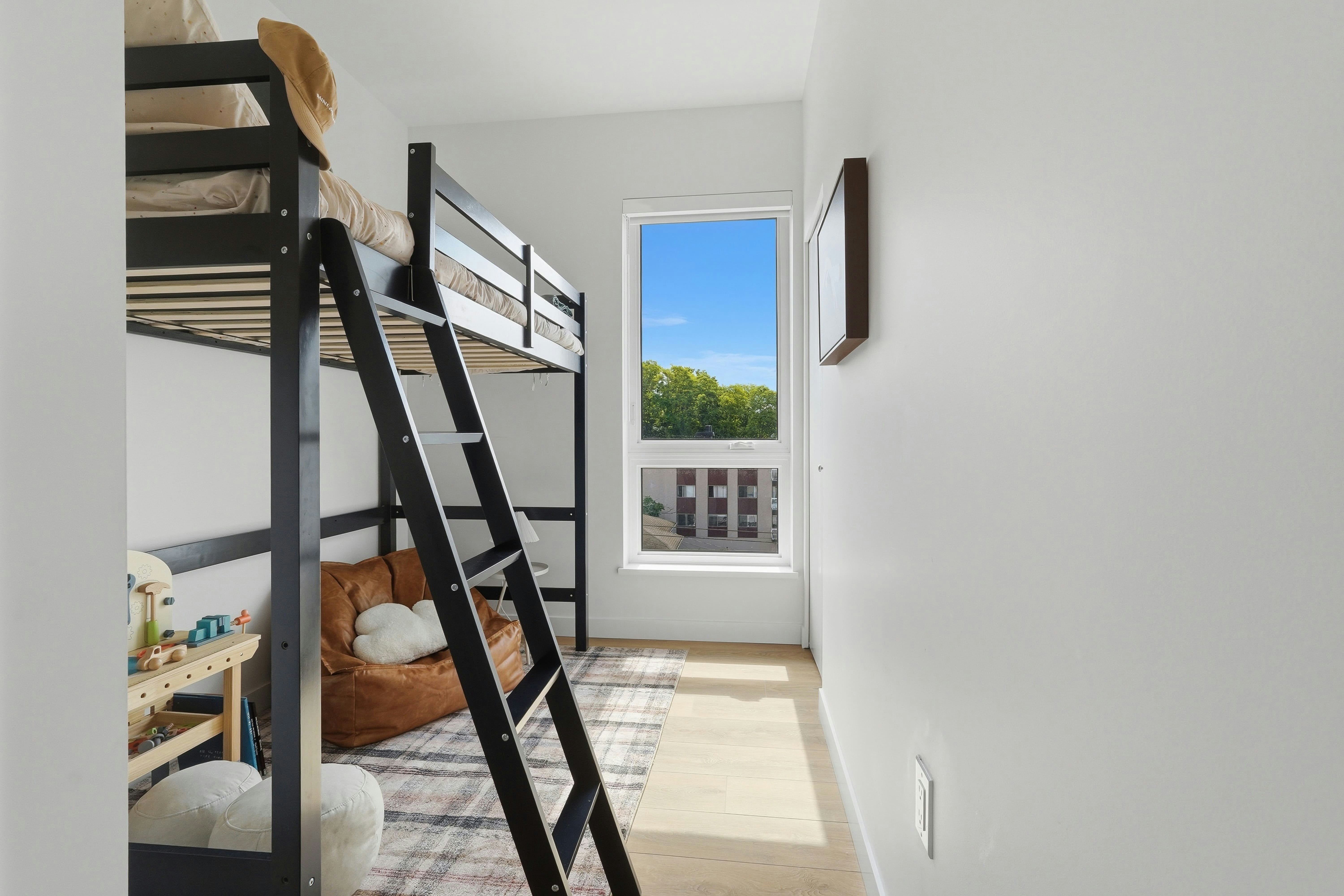 275 East 2nd Avenue, North Vancouver, BC, V7L 1C4 - 11