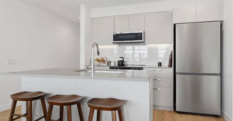 275 East 2nd Avenue, North Vancouver, BC, V7L 1C4 - 24