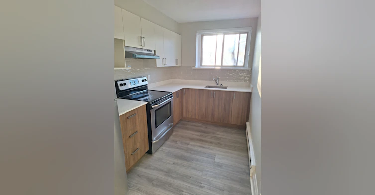 18-1404 Rosenthal, Ottawa, ON, K1Z 8H9