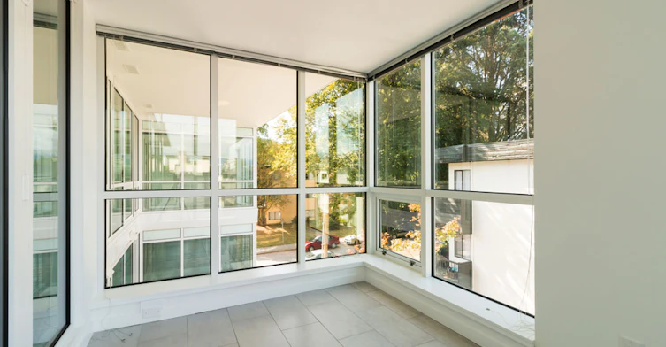 205-2975 Oak Street, Vancouver, BC, V6H 2K7