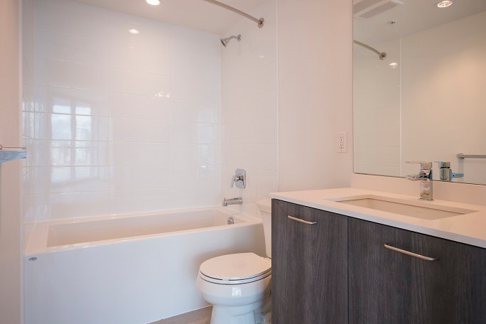 205-2975 Oak Street, Vancouver, BC, V6H 2K7 - 7