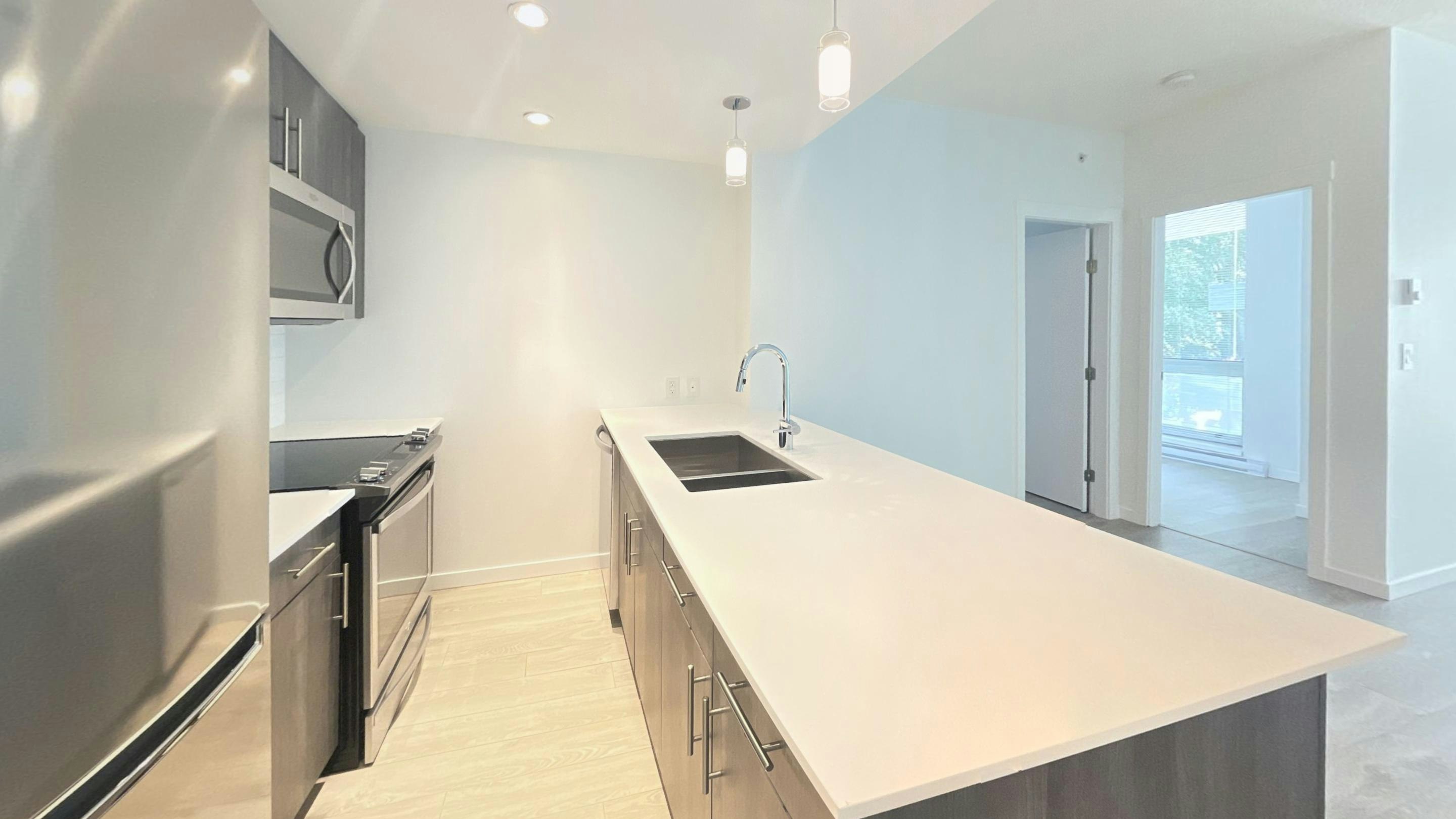 205-2975 Oak Street, Vancouver, BC, V6H 2K7 - 4