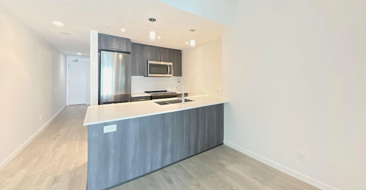 205-2975 Oak Street, Vancouver, BC, V6H 2K7 - 3