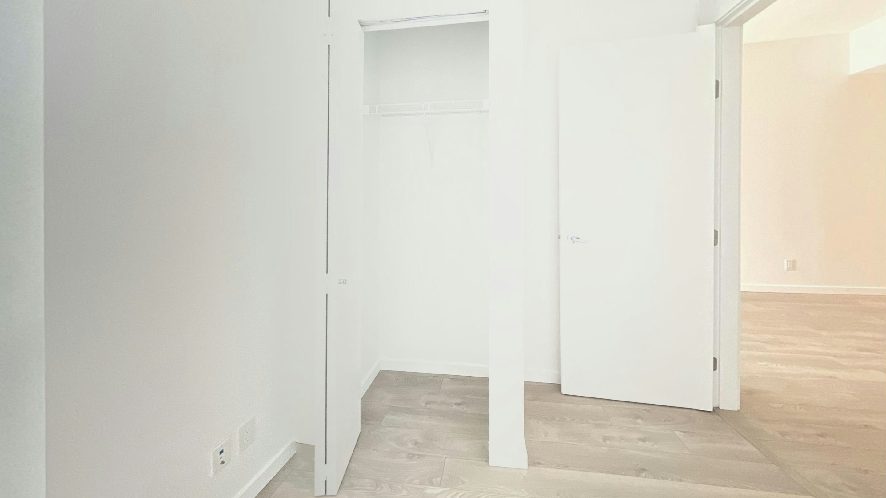 205-2975 Oak Street, Vancouver, BC, V6H 2K7 - 8