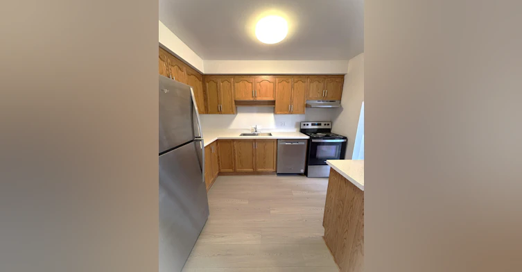 264 London Road, Sarnia, ON, N7T 4V8 - 4