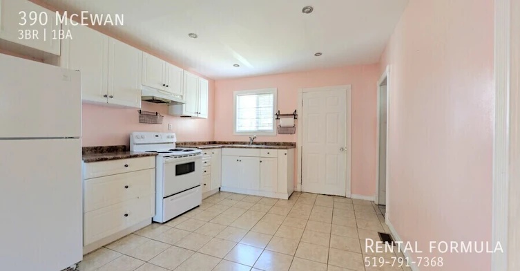 390 Mcewan Avenue, Windsor, ON, N9B 2E6 - 2