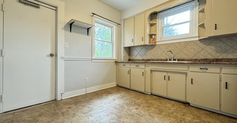 1-26 Eastchester Avenue, St. Catharines, ON, L2P 2V6 - 11