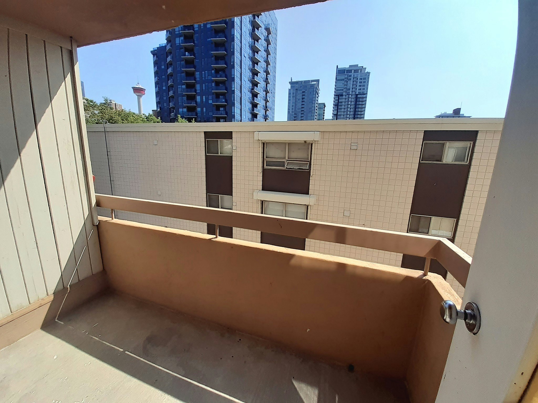 304-330 14 Avenue SW, Calgary, AB, T2R 0M3 - 5