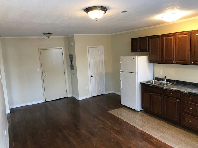 1124 Main Street West, Hamilton, ON, L8S 1C1 - 4
