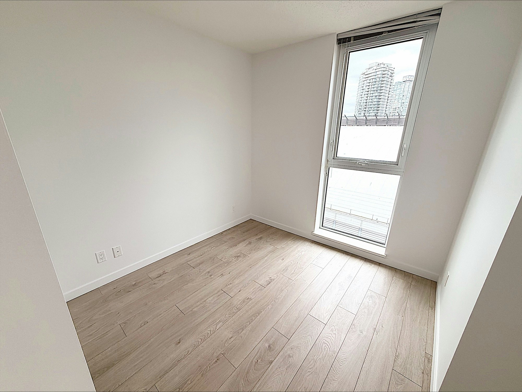 1403-685 Pacific Boulevard, Vancouver, BC, V6B 0R4 - 4