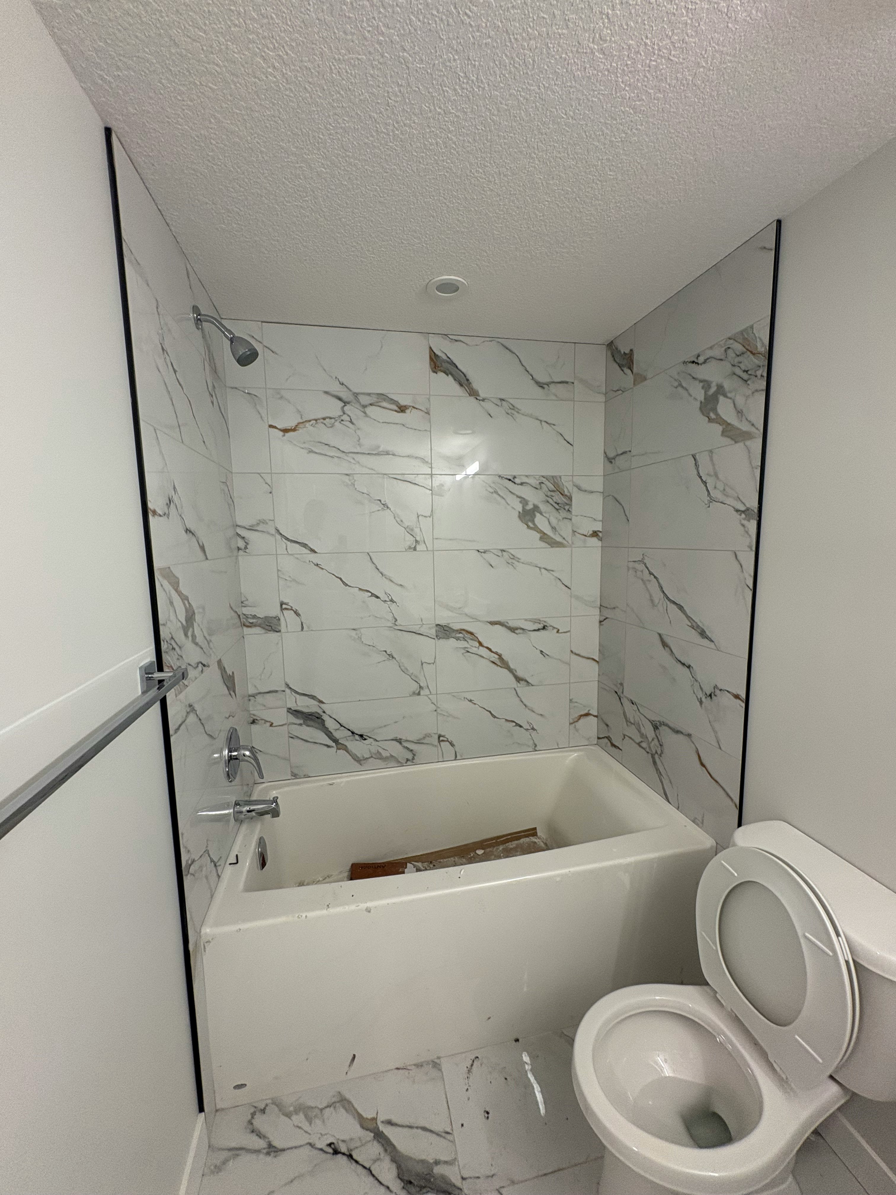 12337 85 Street Northwest, Edmonton, AB, T5B 3H1 - 3