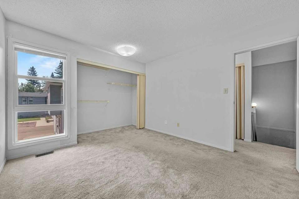 32-1415 62 Street Northwest, Edmonton, AB, T6L 4K1 - 9