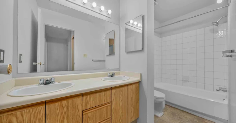 32-1415 62 Street Northwest, Edmonton, AB, T6L 4K1 - 3