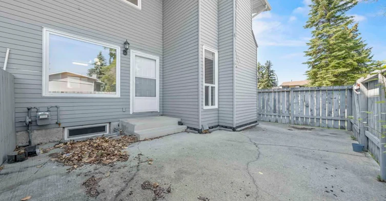 32-1415 62 Street Northwest, Edmonton, AB, T6L 4K1 - 4