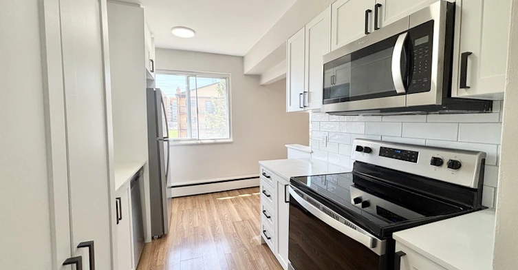 10 Park Avenue West, Hamilton, ON, L8S 3M3 - 5