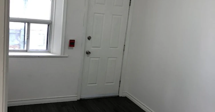 8 Locke Street N, Hamilton, ON, L8R 3A3 - 9