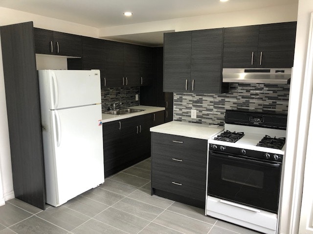 8 Locke Street N, Hamilton, ON, L8R 3A3 - 2