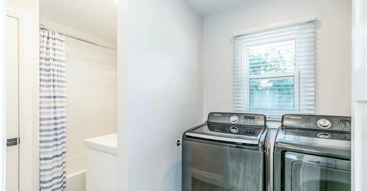 Main Level-74 Peel Street, Barrie, ON, L4M 3L4 - 26