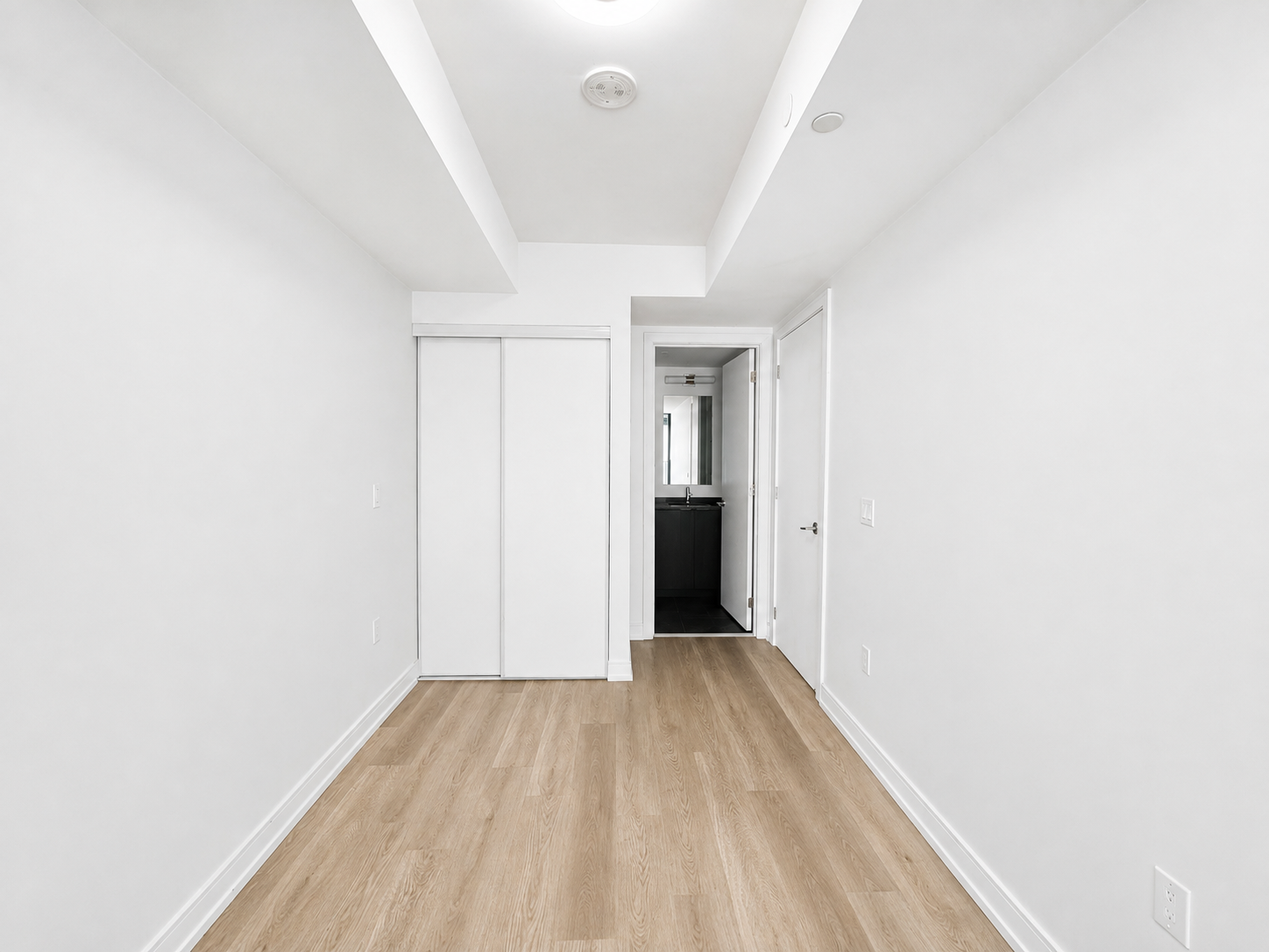 323-1 Jarvis Street, Hamilton, ON, L8R 0A8 - 18