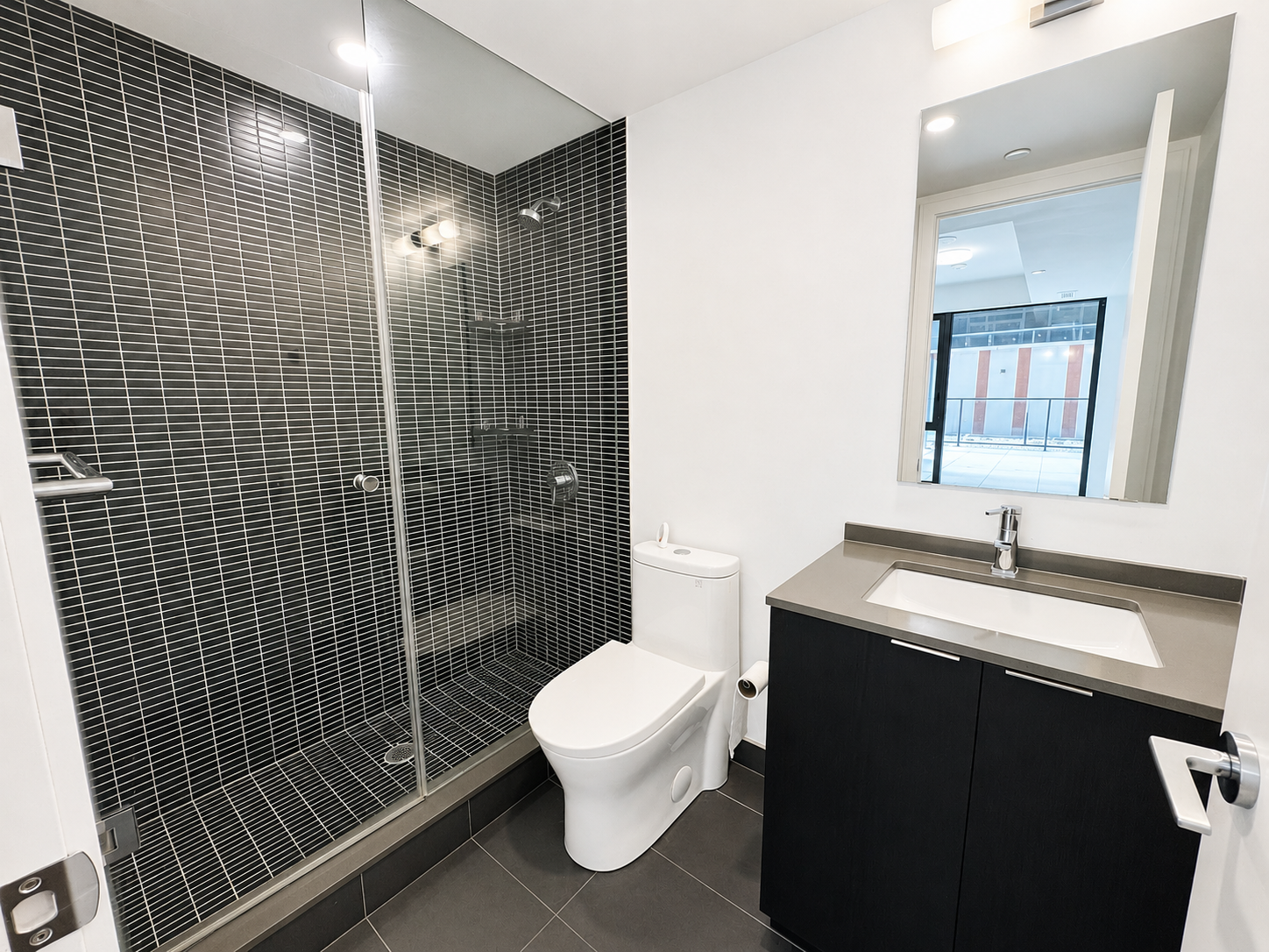 323-1 Jarvis Street, Hamilton, ON, L8R 0A8 - 19