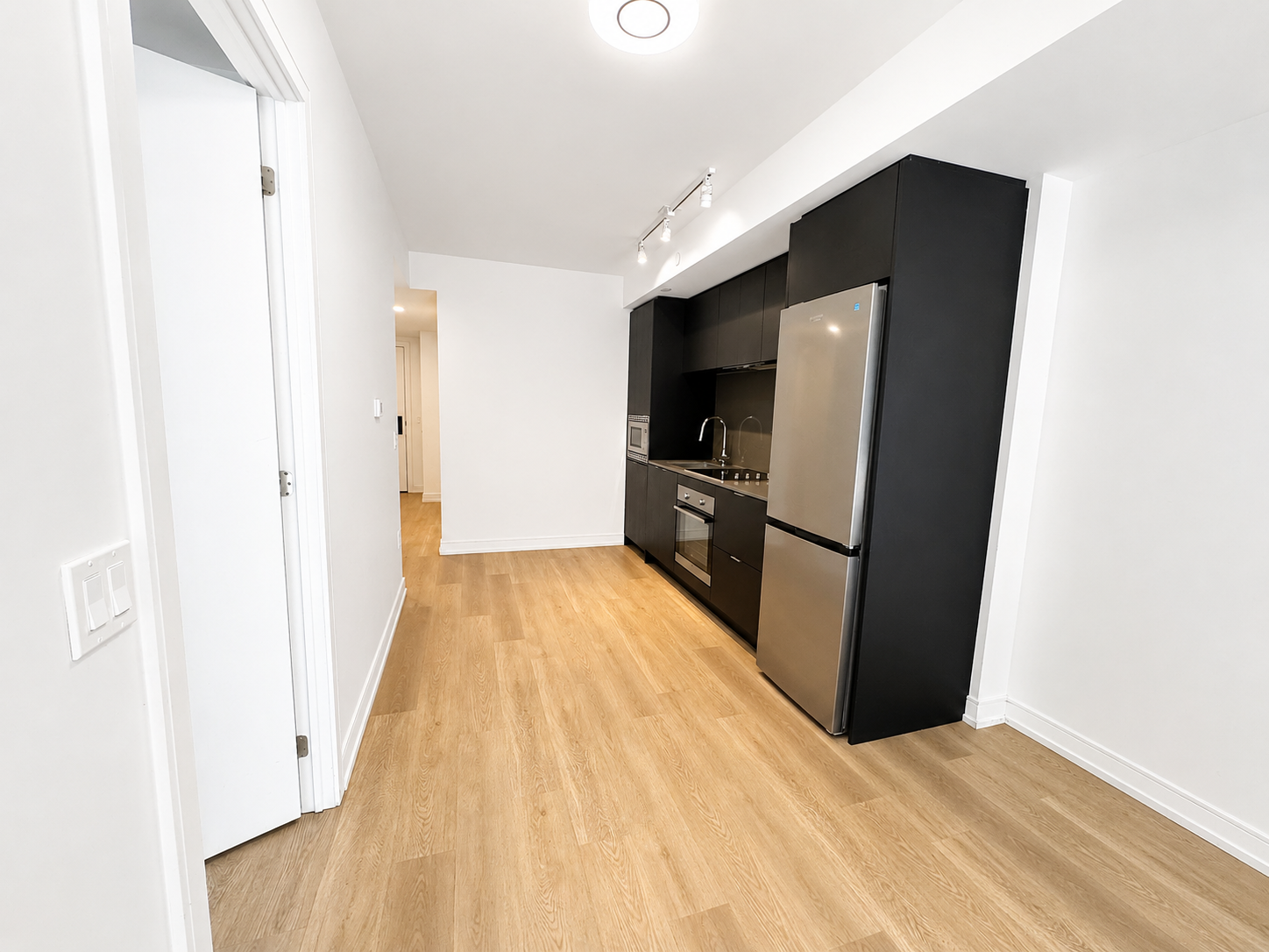 323-1 Jarvis Street, Hamilton, ON, L8R 0A8 - 14