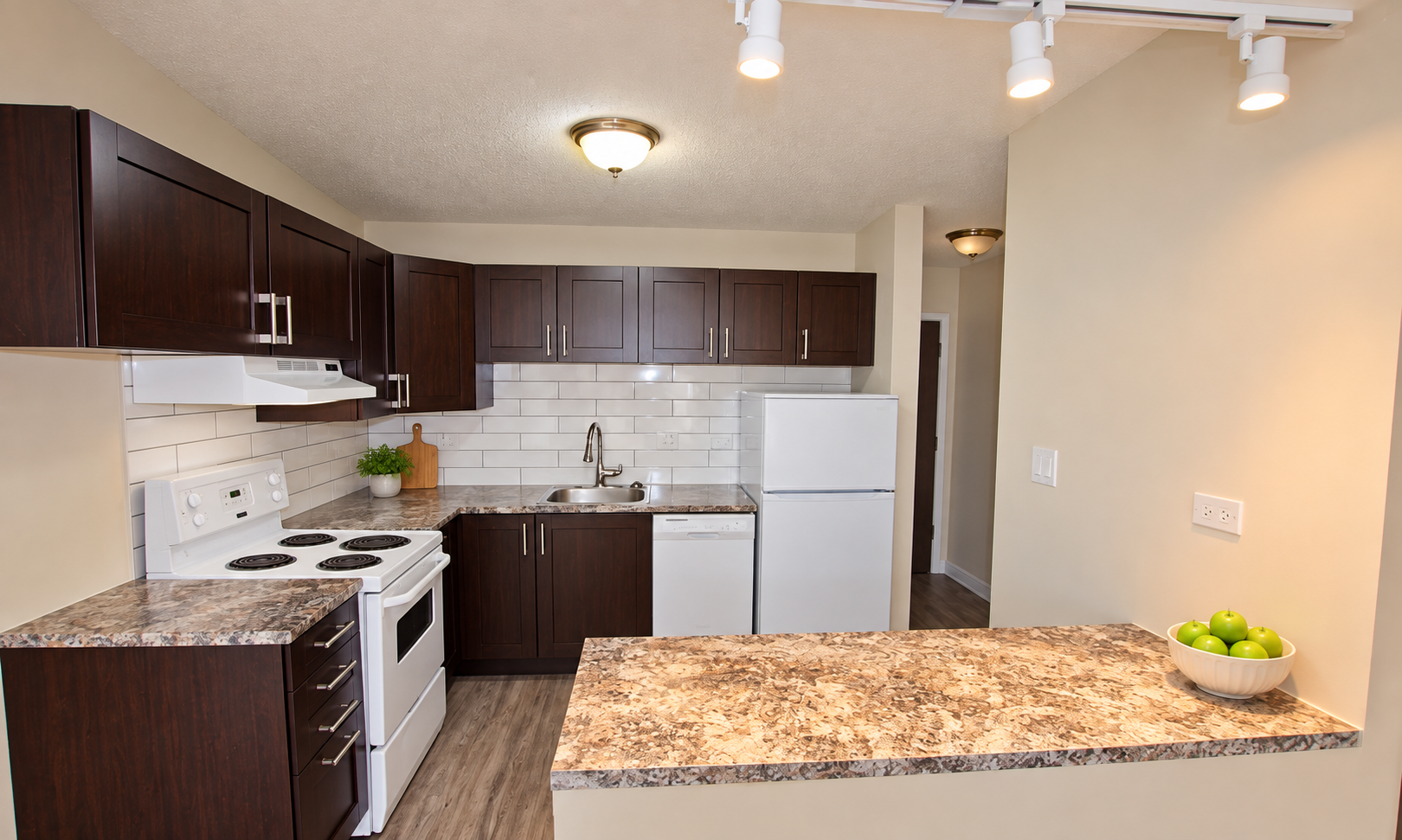 408-825 12 Avenue SW, Calgary, AB, T2R 0J2 - 2