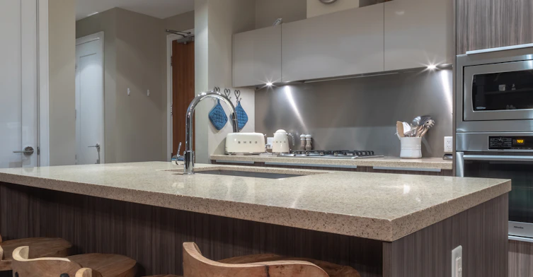 703-1625 Manitoba Street, Vancouver, BC, V5Y 0B8 - 7