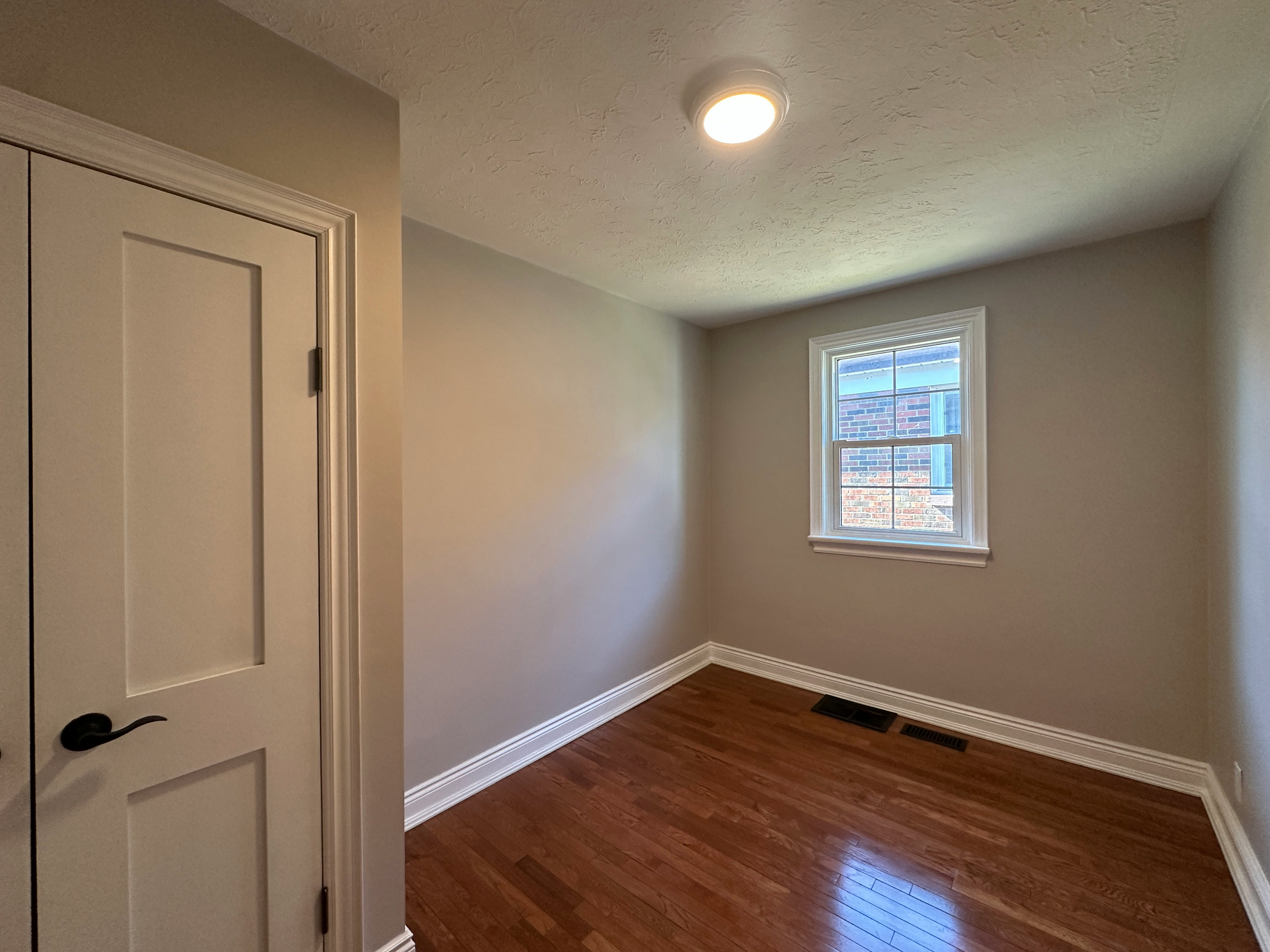190 Highland Avenue, Oshawa, ON, L1H 6A8 - 7