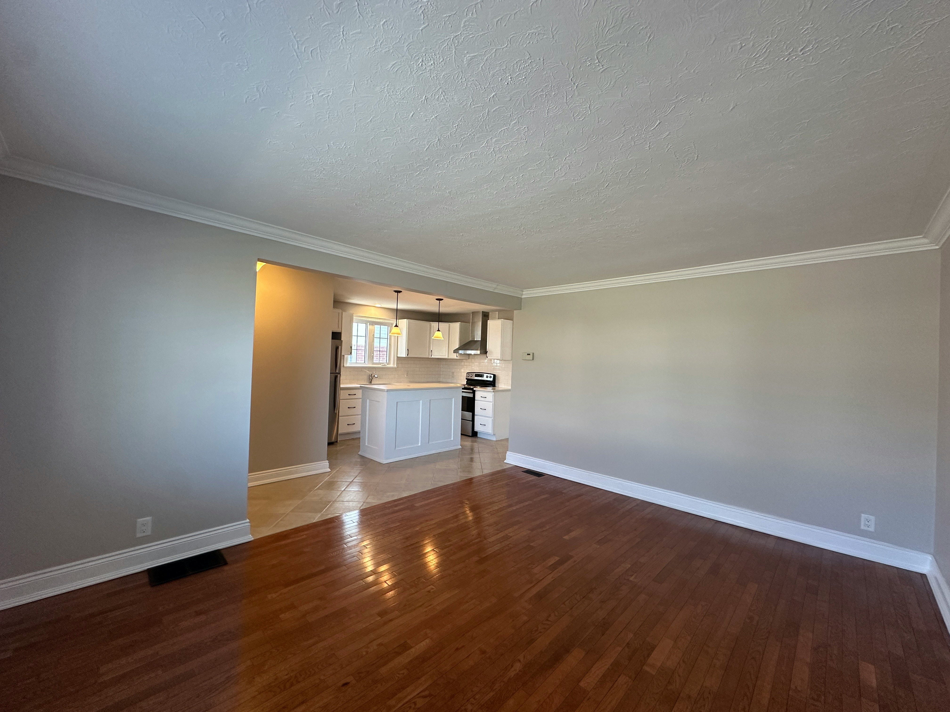 190 Highland Avenue, Oshawa, ON, L1H 6A8 - 5